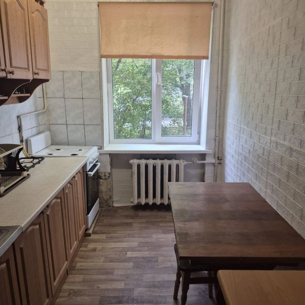 2-кімнатна сталінка | 55,3 м² | Цегляний будинок | Біля парк