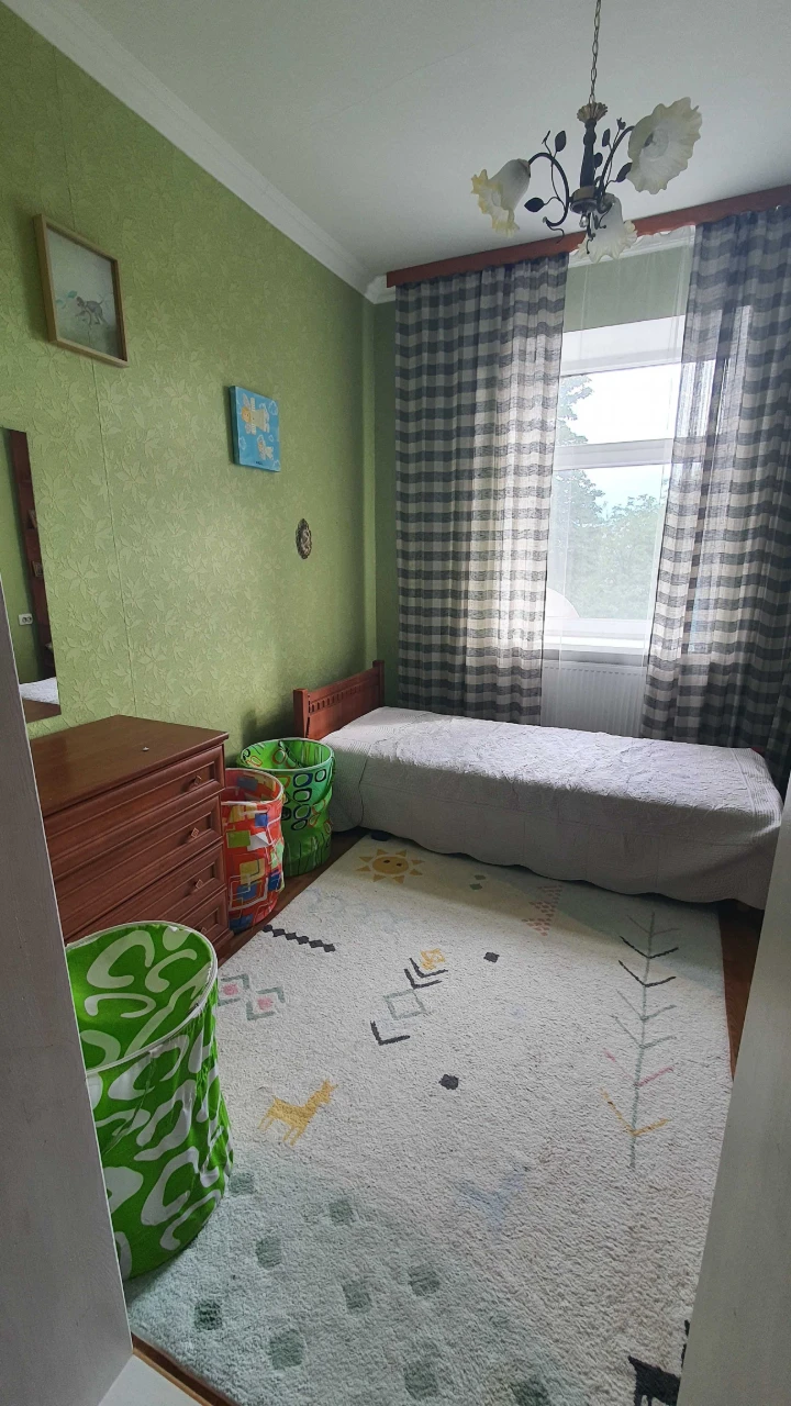 Продается 3-комнатная квартира в самом центре с АО