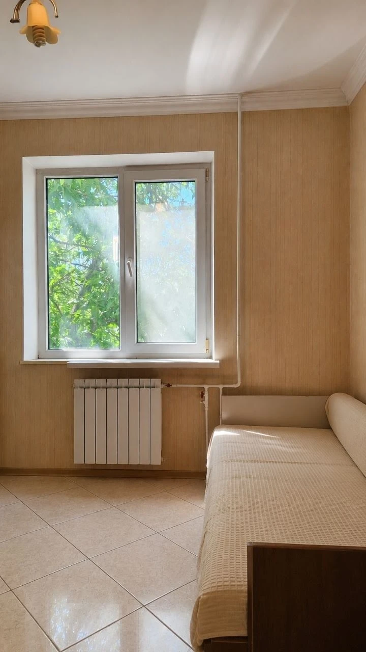 Two-bedroom apartment on Levneskyi 2nd floor – One of the main advantages