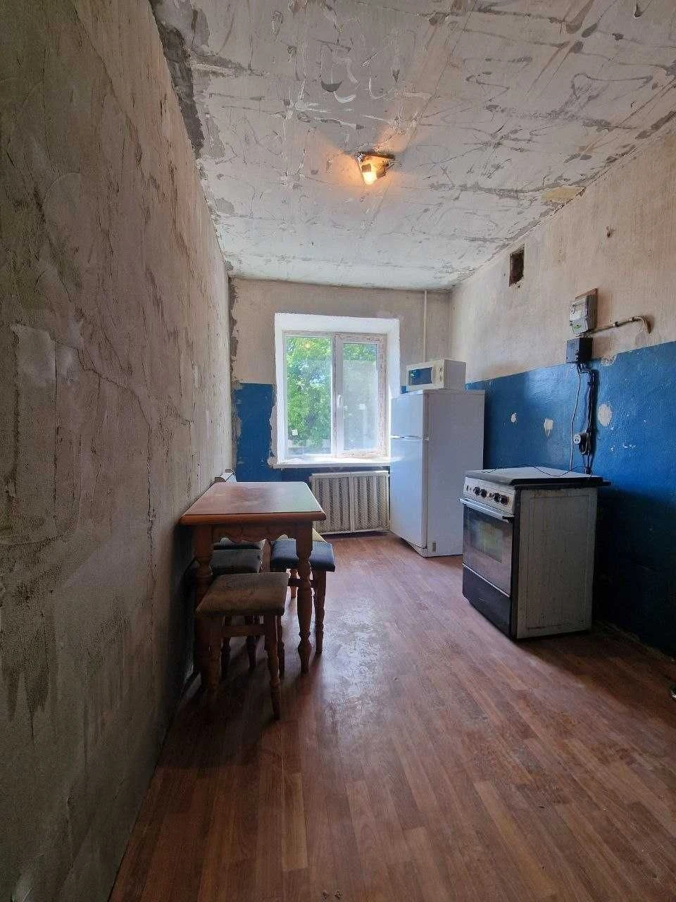 Продається 3-кімнатна квартира + велика кухня 8,1 м² | вул. Київська