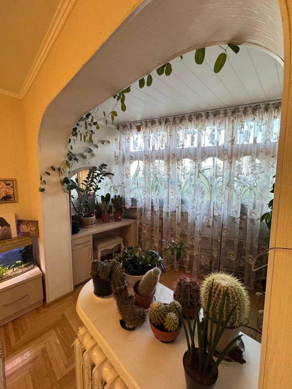 Sale of a 3-bedroom apartment