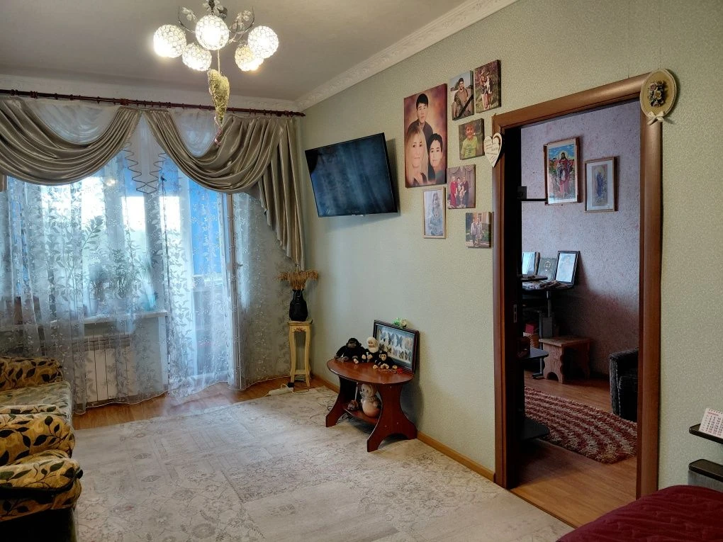 For Sale: 2-room apartment in the Center
