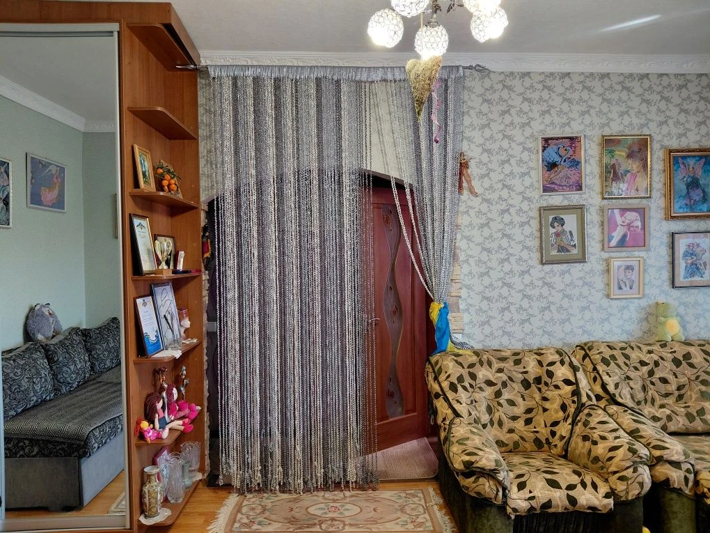 For Sale: 2-room apartment in the Center