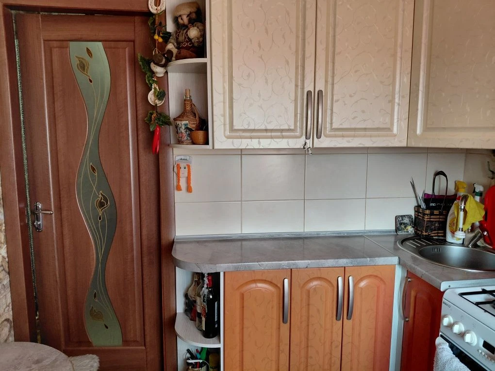 For Sale: 2-room apartment in the Center