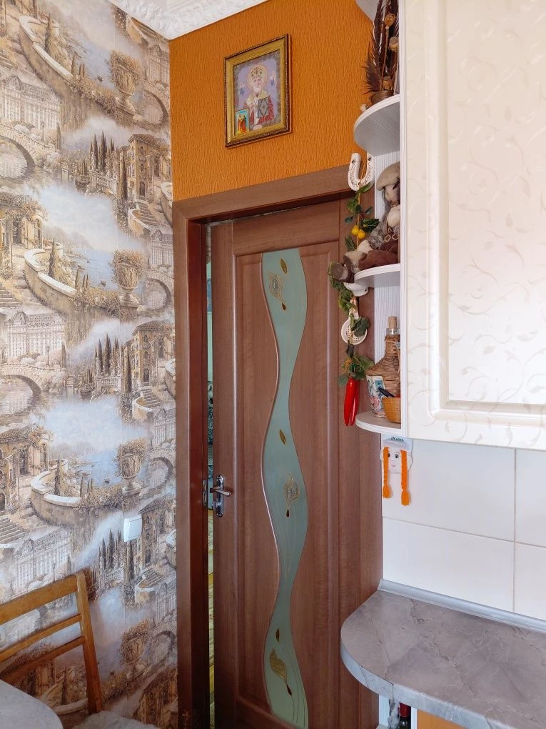 For Sale: 2-room apartment in the Center