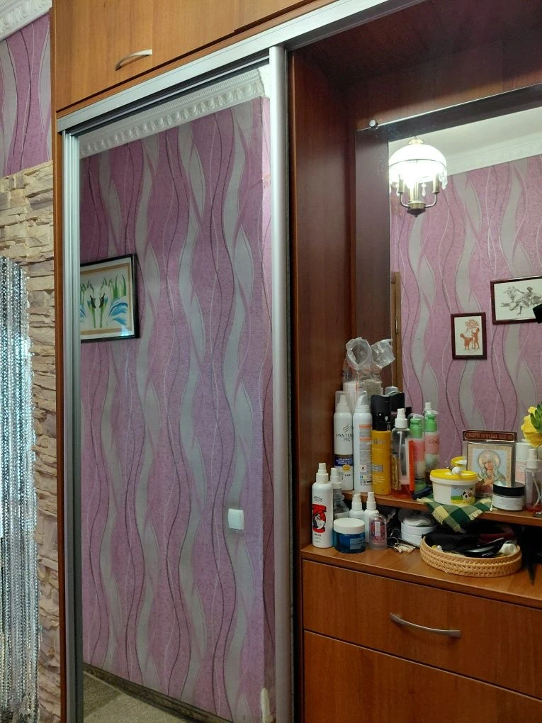For Sale: 2-room apartment in the Center