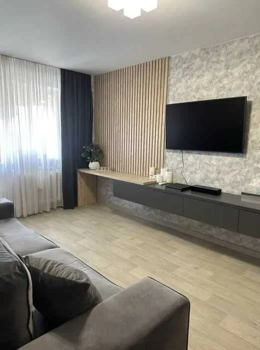 Sale of a 2-room apartment, I. Kozehuda.