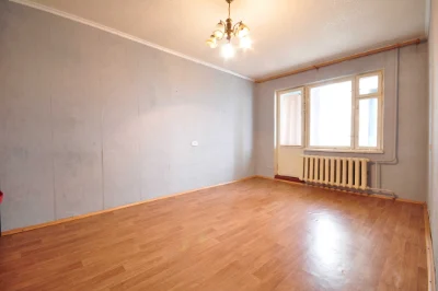 Квартира в центрі, вул. Зенітного полку 46.