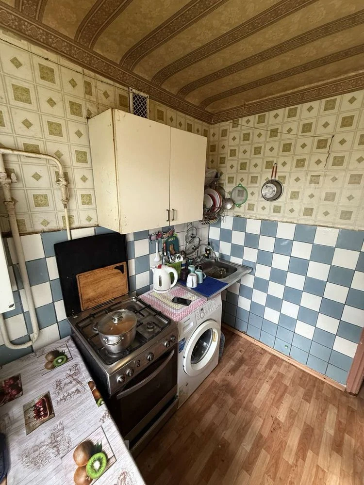 Продам 2х кімнатну квартиру вул.Торгова площа