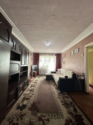 Продам 2х кімнатну квартиру вул.Торгова площа
