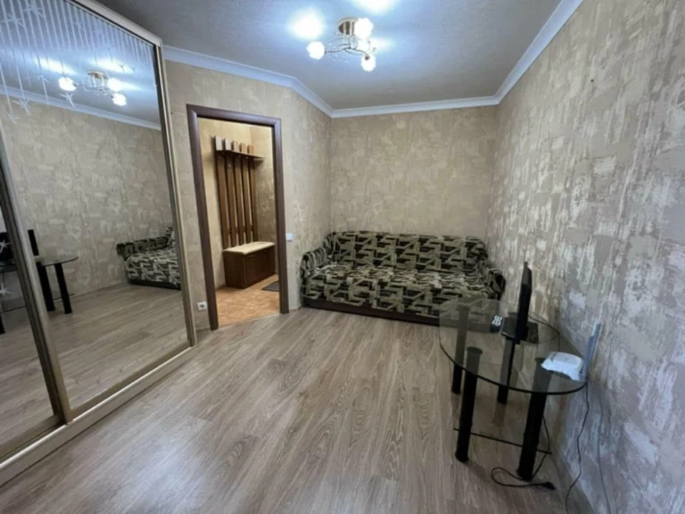 Однокомнатная квартира на продажу в Фастовской