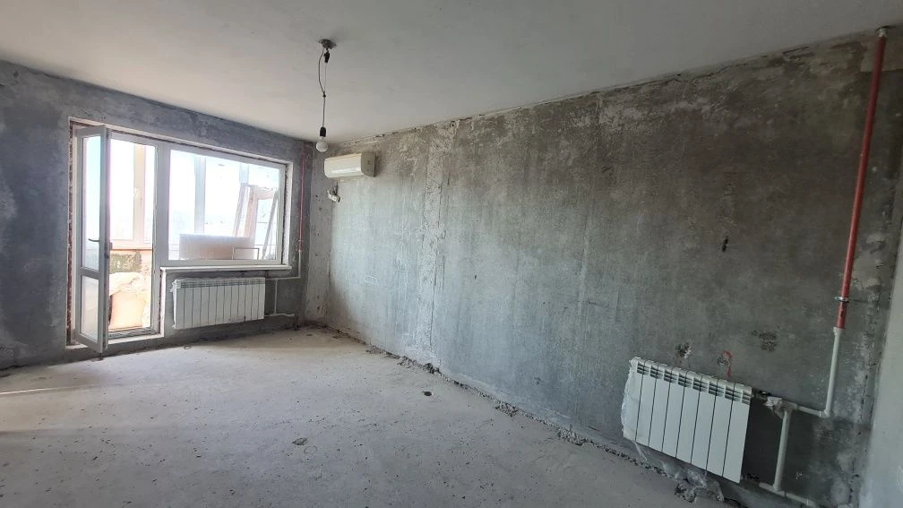 Sale of a 2-room apartment ready for renovation