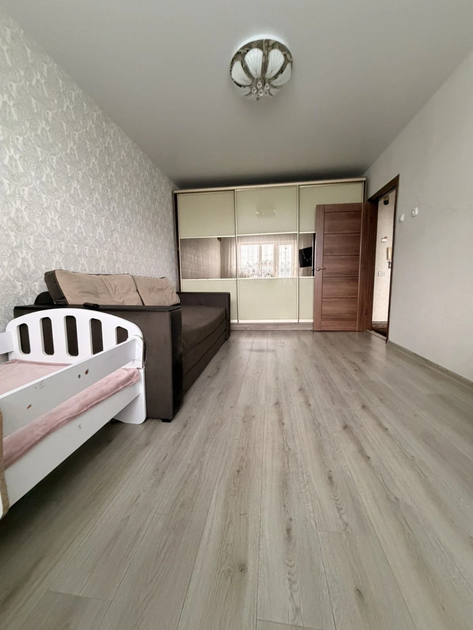 Продаж 1кімнатної квартири на ДНС