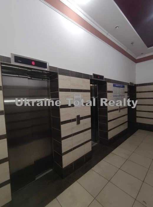 SOLOMYANKA! 3-room apartment 120m2 with renovation! Golego Street