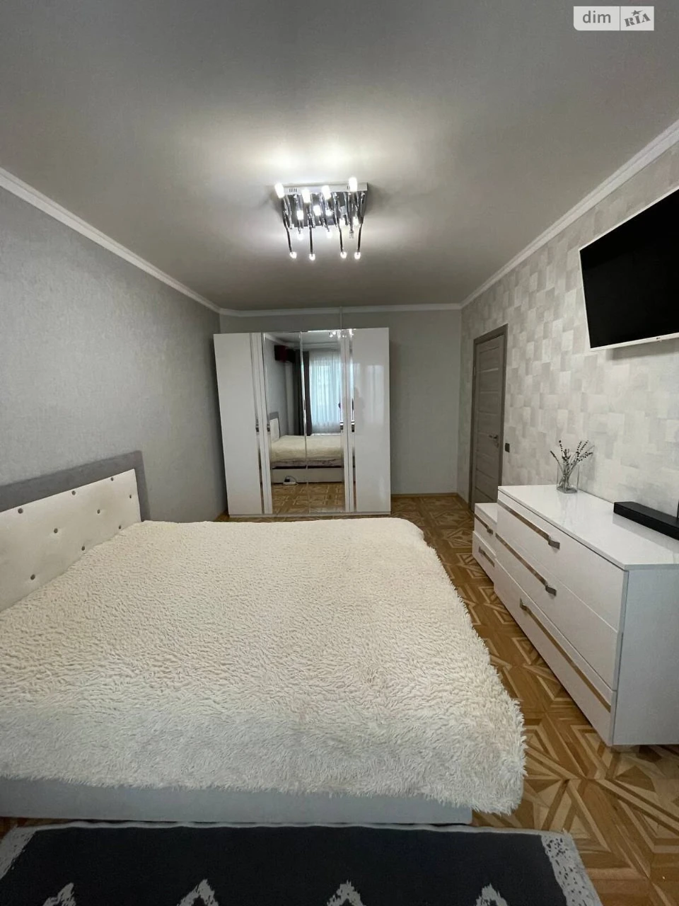 Продається квартира в ДНС