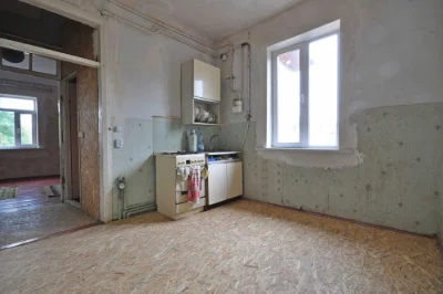 Spacious 2-bedroom apartment with individual heating and a garage
