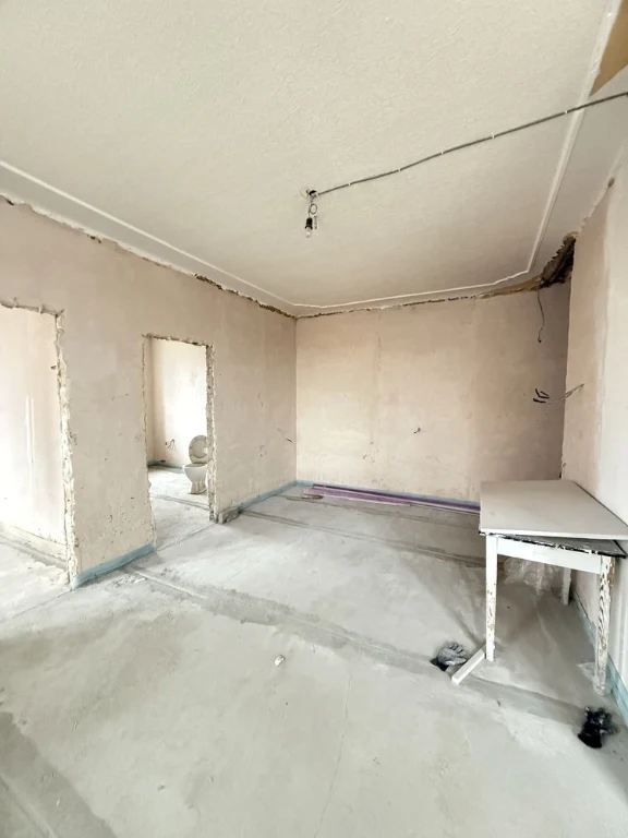 ПРОДАЖ 3 кімнатної квартири в Центрі міста