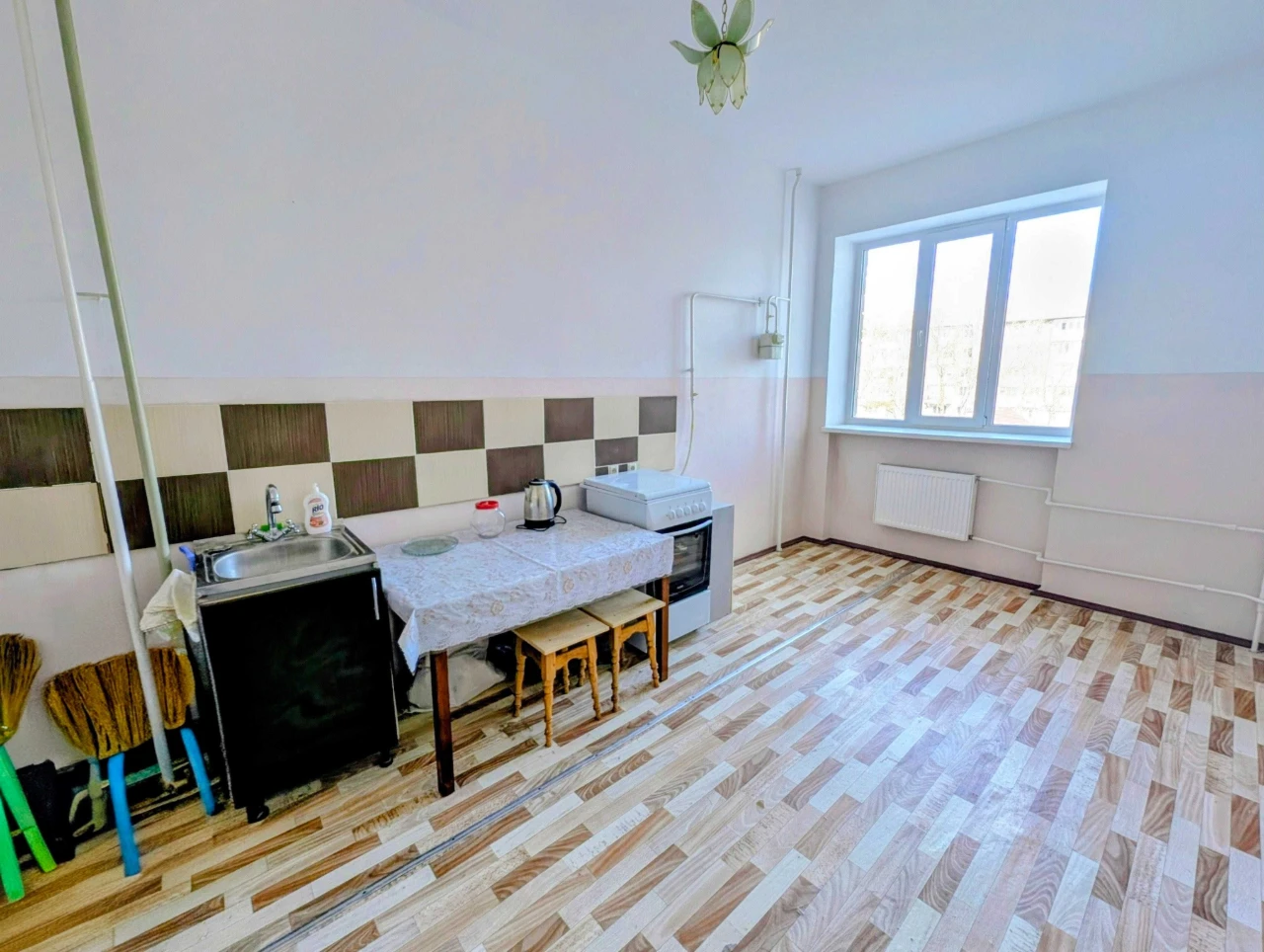 Продається одно кімнатна  55кв. м.  вул. Г. Сагайдачного ниж