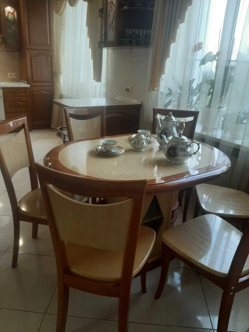 For Sale: 4-Bedroom Apartment in Pishchan