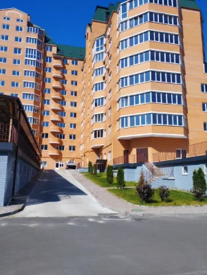 Продаю 1-кімнатну квартиру в новобудові на Вокзальній