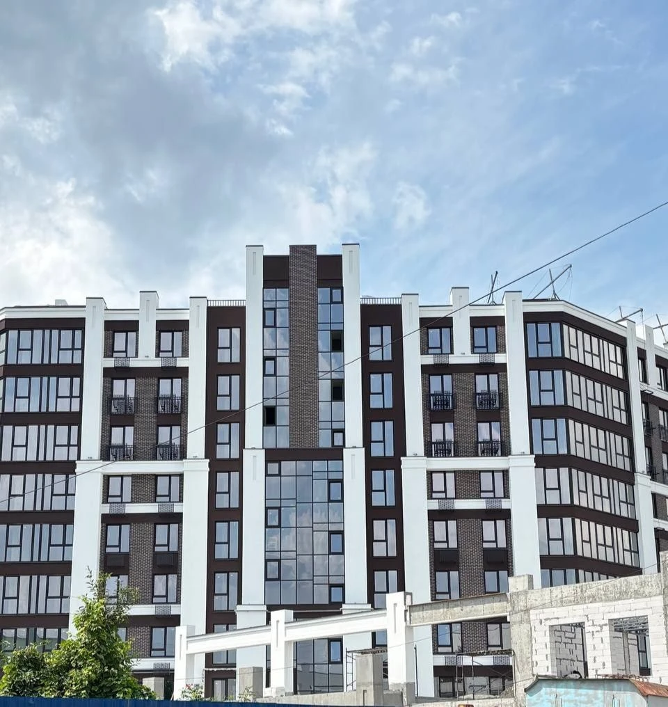 Продається 1 кімнатна квартира в новобудові ЦЕНТР! Без комісії