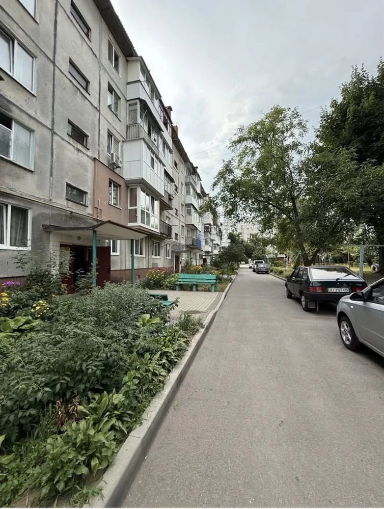 Продається 2/2/5, вул. Курсова, 40, Центр города