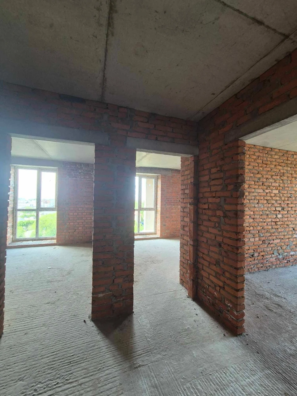 Продається 2-кімнатна квартира в ЖК "Кошерний" в центрі міста