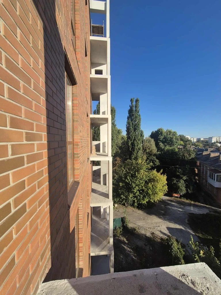 Продається 2-кімнатна квартира в ЖК "Кошерний" в центрі міста