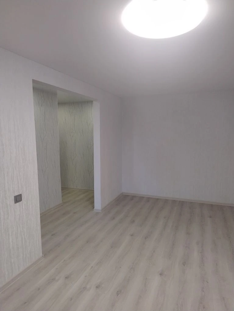 Продажа 2-комнатной квартиры в центре города Белая Церковь, 2 этаж.