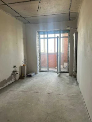 For Sale: Two-room apartment in a new building on Vokzalna Street