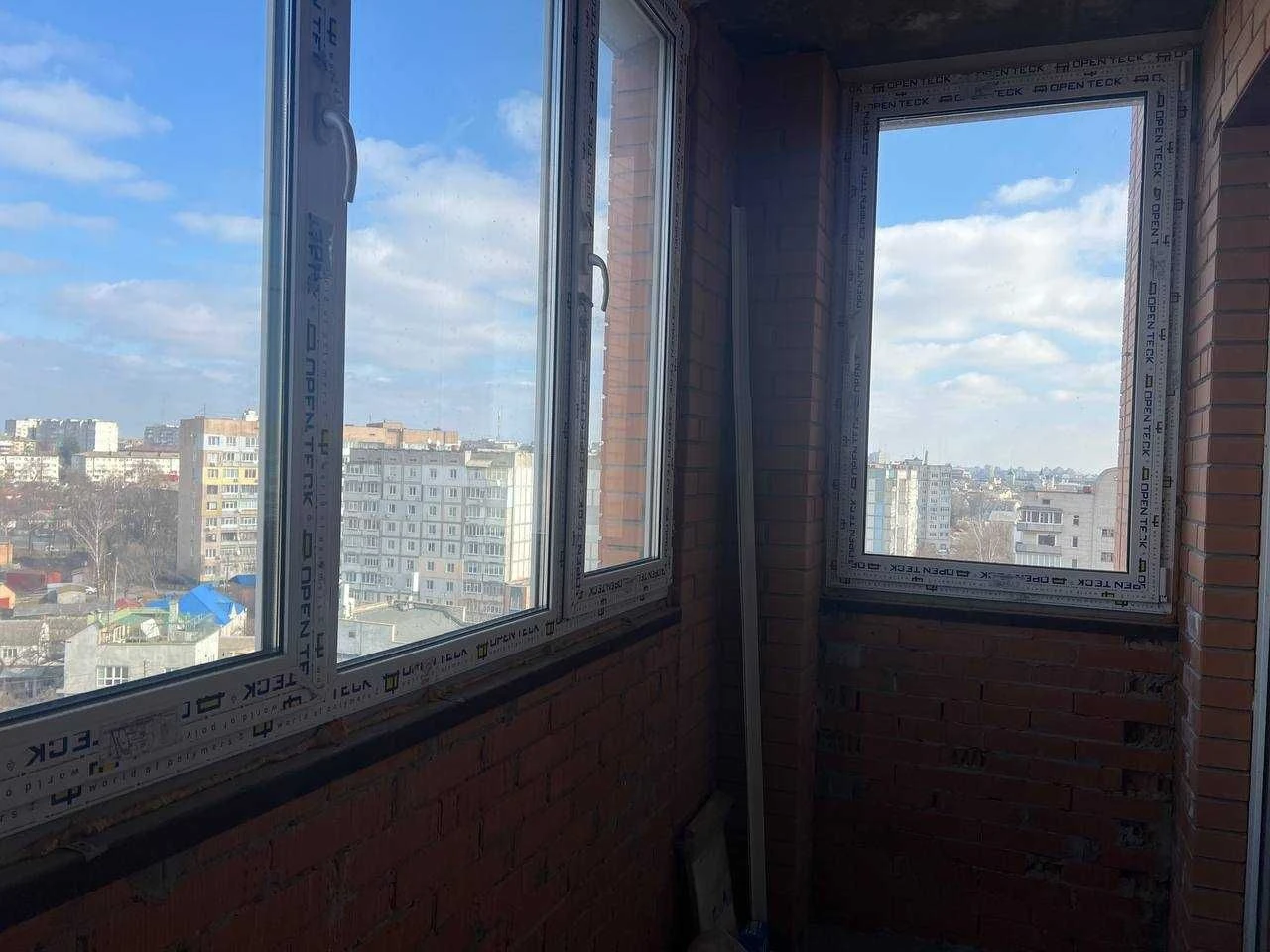 For Sale: Two-room apartment in a new building on Vokzalna Street