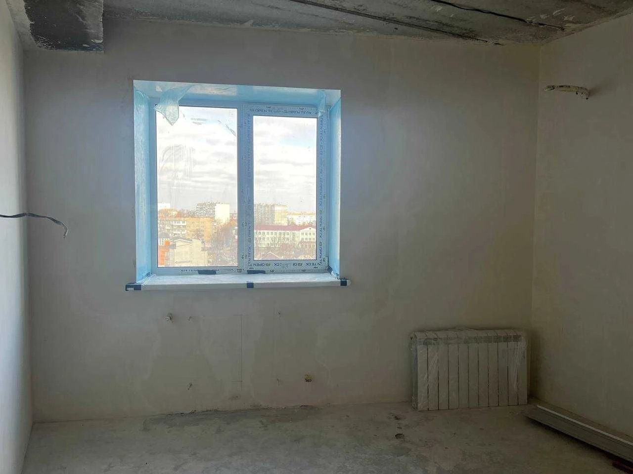 For Sale: Two-room apartment in a new building on Vokzalna Street