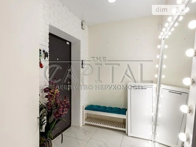 Продаж 3к квартири 117 кв. м на вул. Михайла Максимовича 3Г
