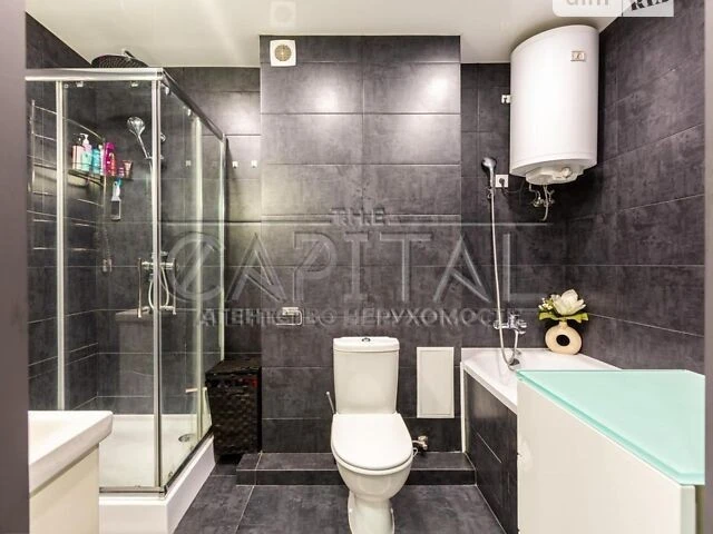 Продаж 3к квартири 117 кв. м на вул. Михайла Максимовича 3Г