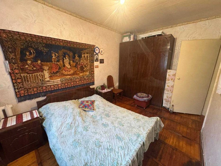 Продам 3к квартиру 70 м2 ж/м Тополь 1 дом ЮМЗ
