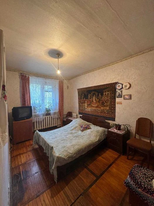 Продам 3к квартиру 70 м2 ж/м Тополь 1 дом ЮМЗ