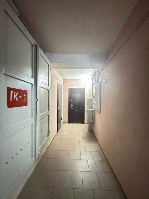 Продам 3к квартиру 70 м2 ж/м Тополь 1 дом ЮМЗ