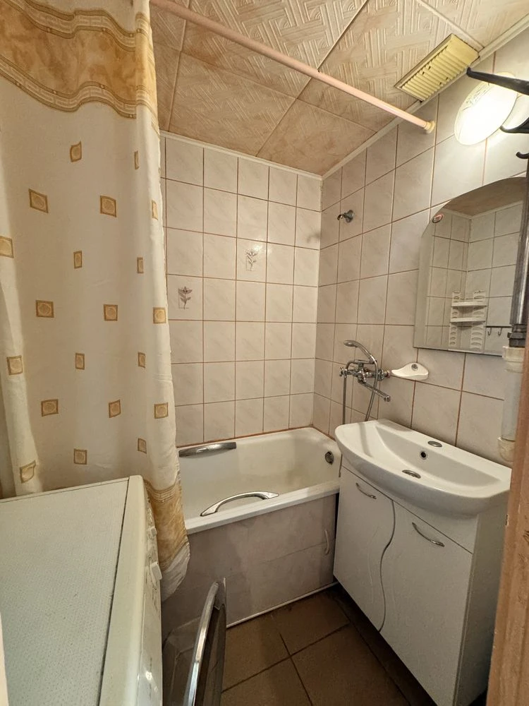 Продаж квартири 100 м.кв з індивідуальним опаленням