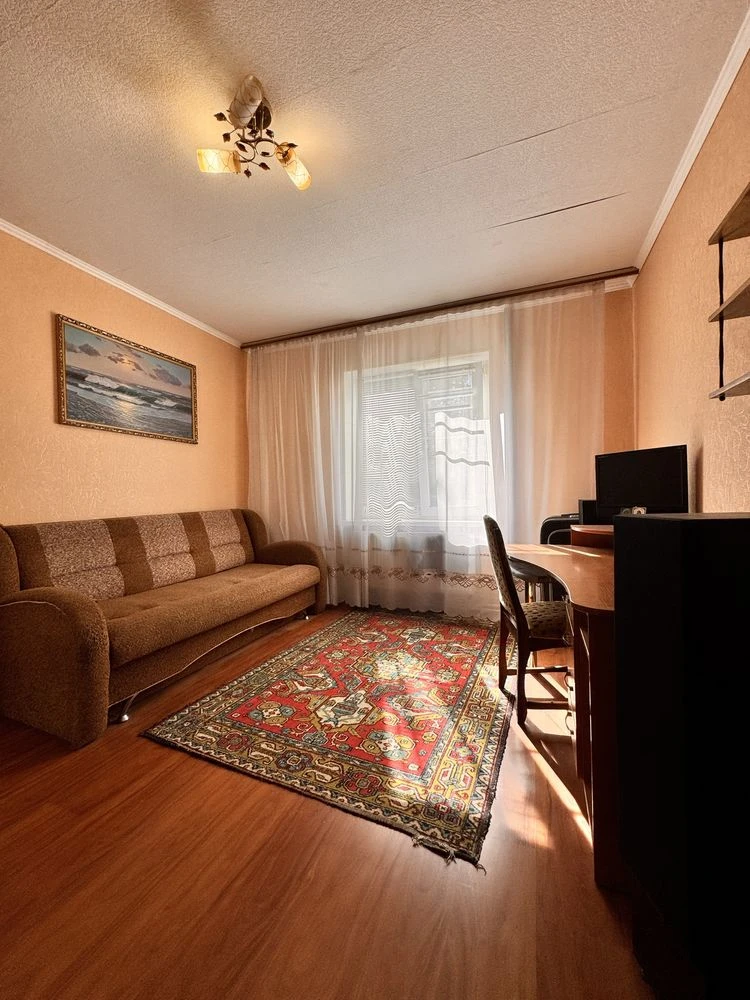 Продаж квартири 100 м.кв з індивідуальним опаленням