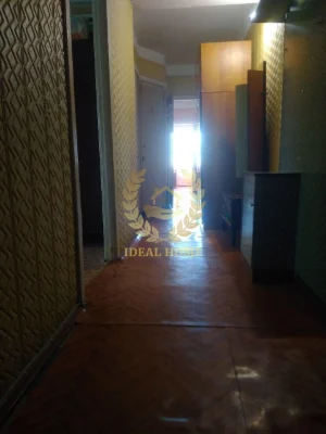 Продаж 4-кімнатній квартири в центрі (масив Незалежності), Біла