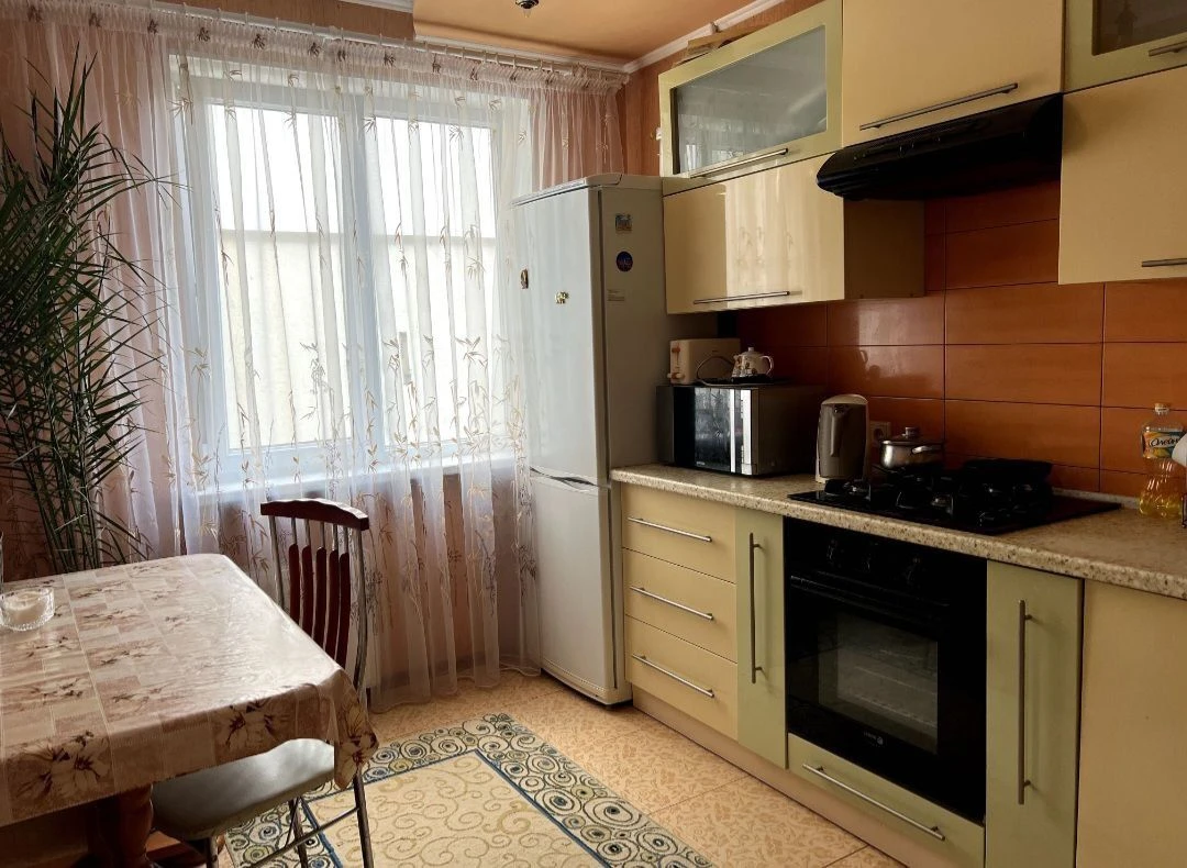 Продажа 3-комнатной квартиры в районе Леваневского