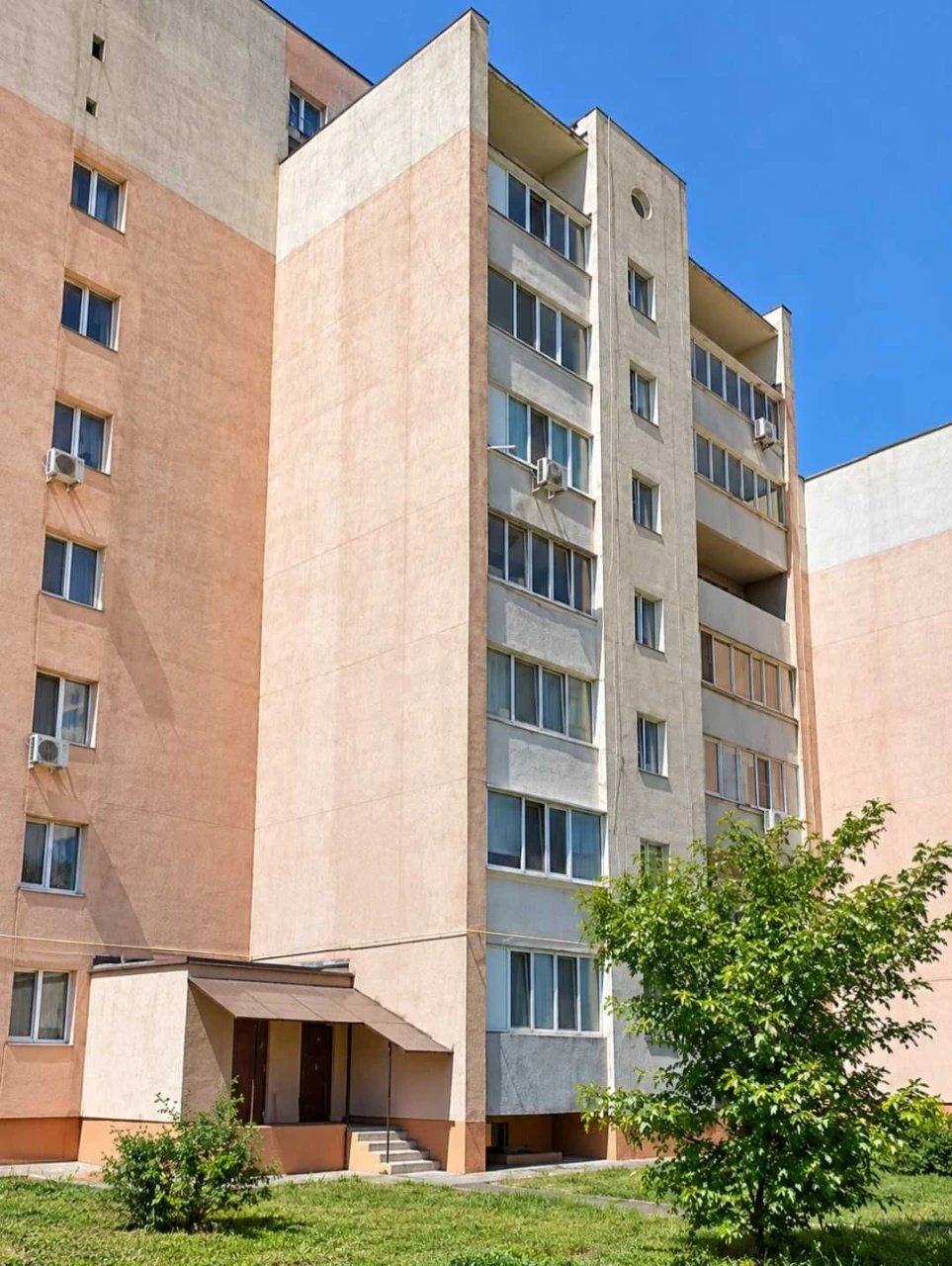 Продажа однокомнатной квартиры 52 м², 1 этаж, ОБНОВЛЕНА, ВА