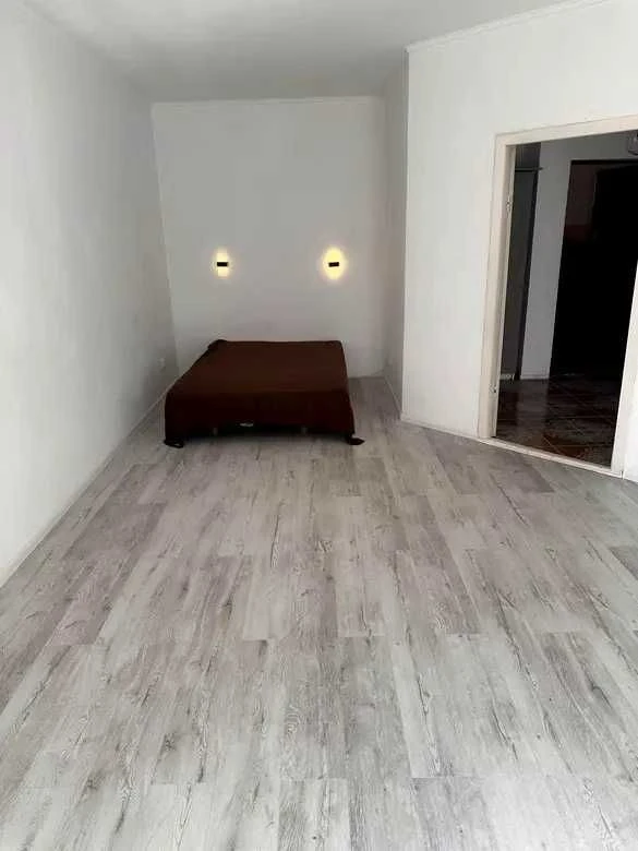 Продажа однокомнатной квартиры 52 м², 1 этаж, ОБНОВЛЕНА, ВА