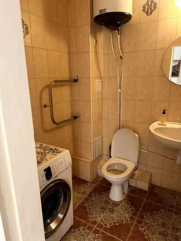 Продажа однокомнатной квартиры 52 м², 1 этаж, ОБНОВЛЕНА, ВА