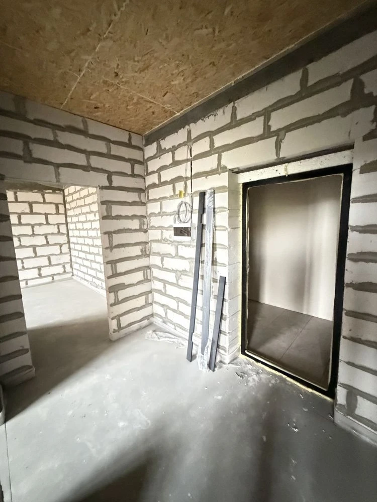 Продажа 2-комнатной квартиры 48 кв.м Момота