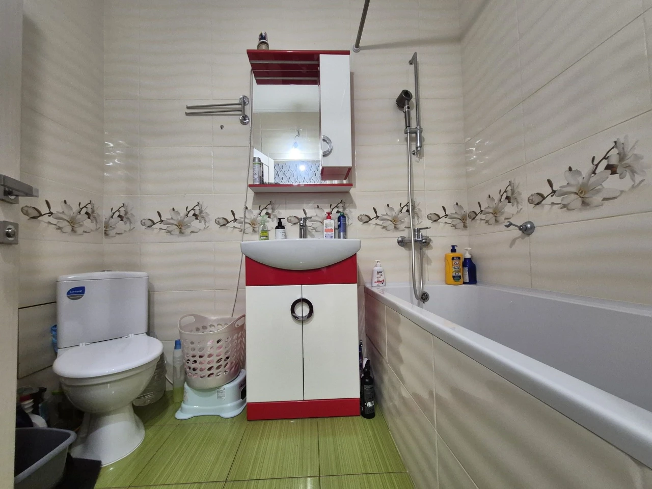 Sale of 1-bedroom apartment Kyivskyi Shliak 1D. Individual gas heating.