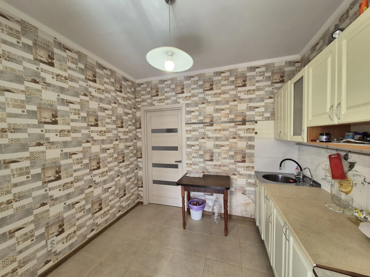 Sale of 1-bedroom apartment Kyivskyi Shliak 1D. Individual gas heating.