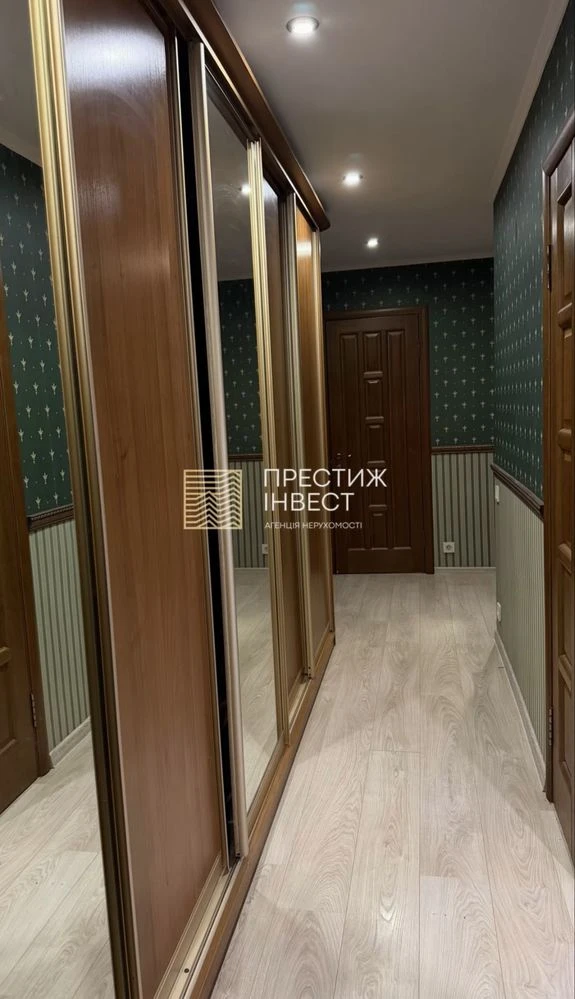 Продажа трехкомнатной квартиры с мебелью и техникой по адресу: Рабочинская 1
