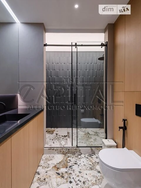 Sale of 3-room apartment 118.7 sq. m. on Predslavynska Street 42 • I