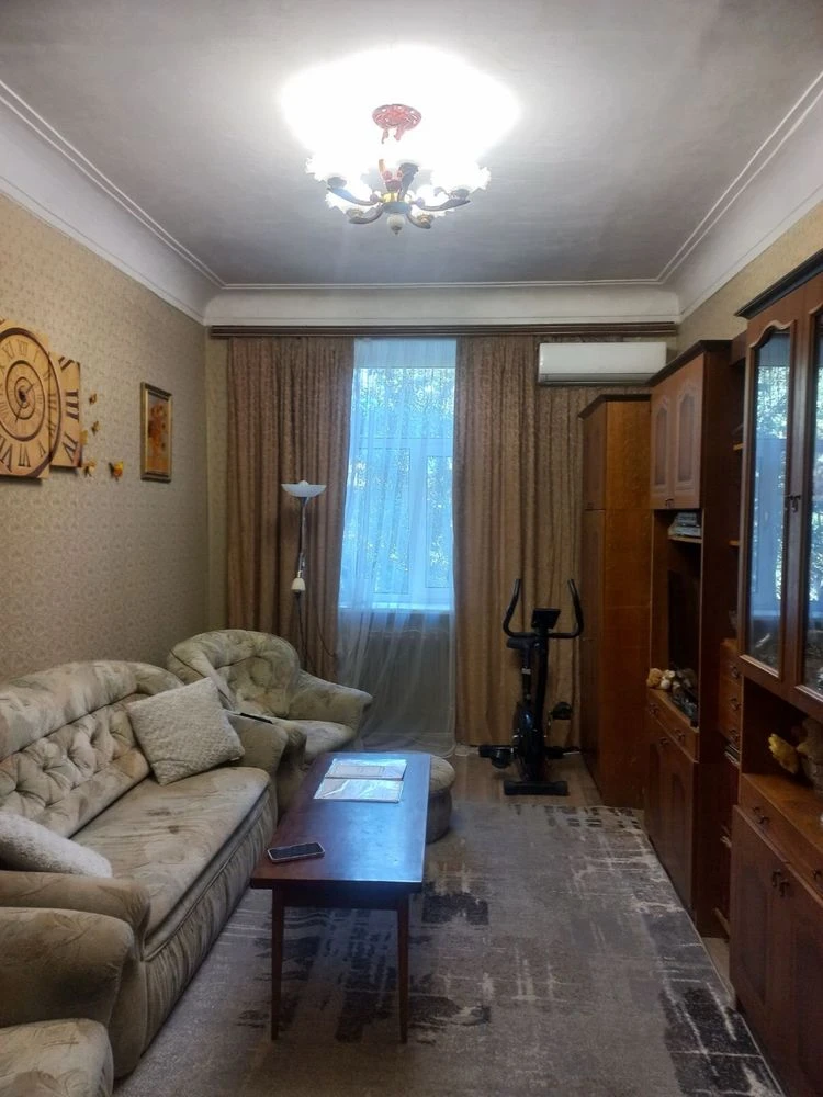 For Sale: 4-room apartment on Borisпіль Street, Soskmistche